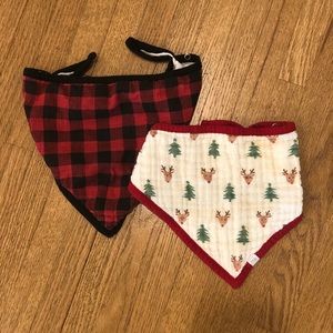 Mud Pie Christmas bandana bibs